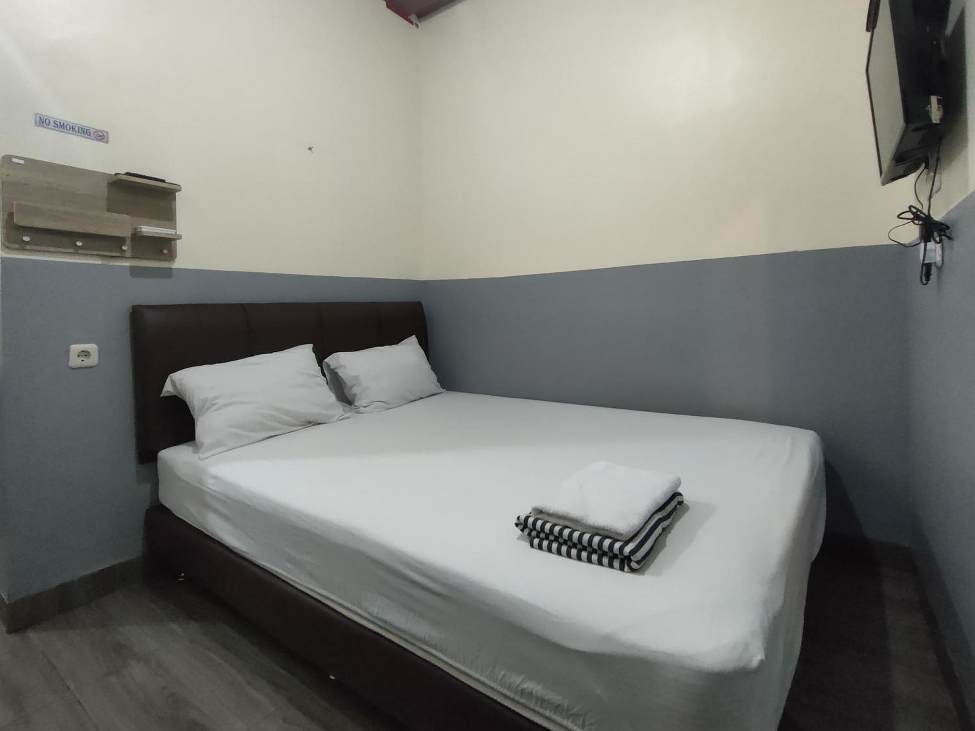 Puspiptek Residence Syariah Mitra Reddoorz Serpong Eksteriør billede